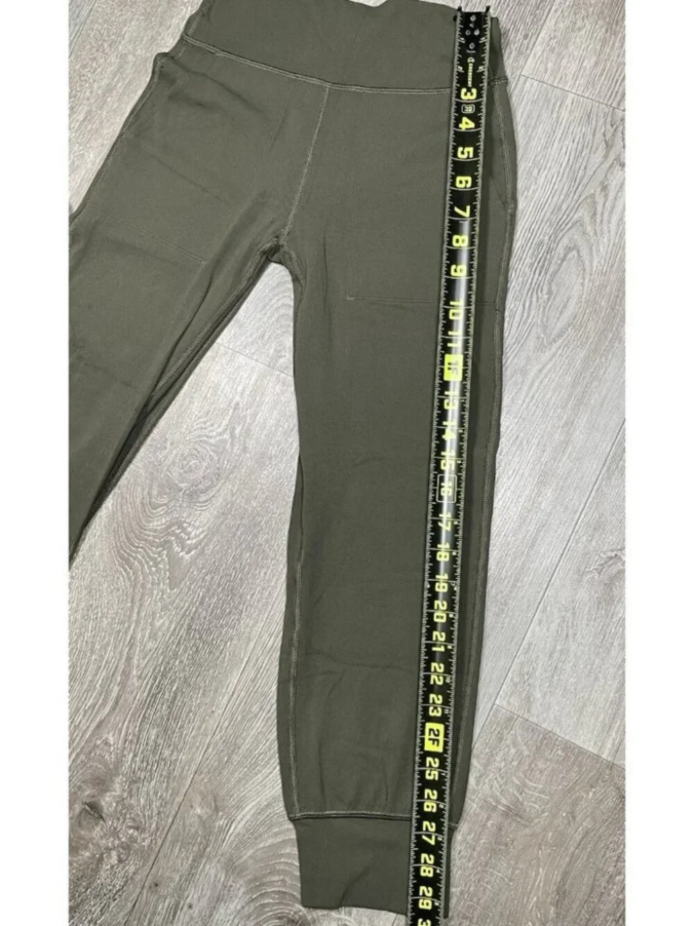 Lululemon Green Align High Rise Cropped Jogger Pants - Women Size 2